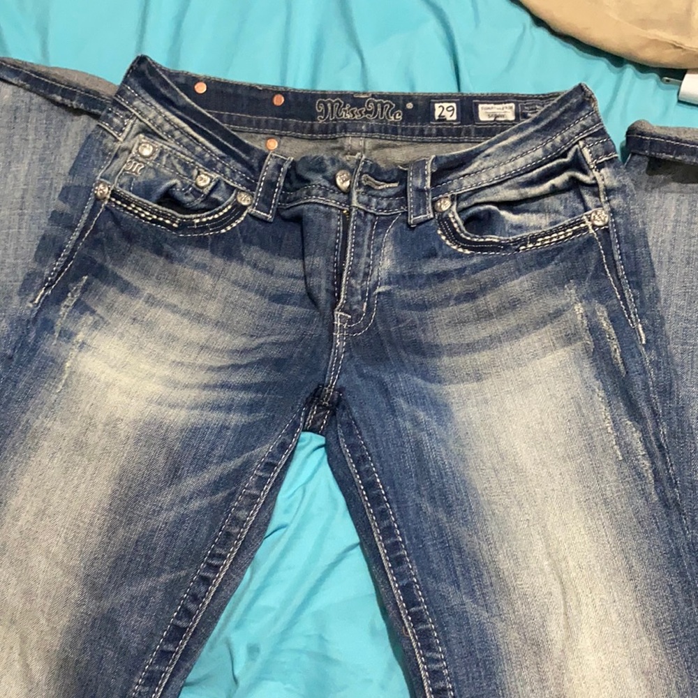 Who doesn’t love a brand new pair of miss me jeans!? These are beautiful!